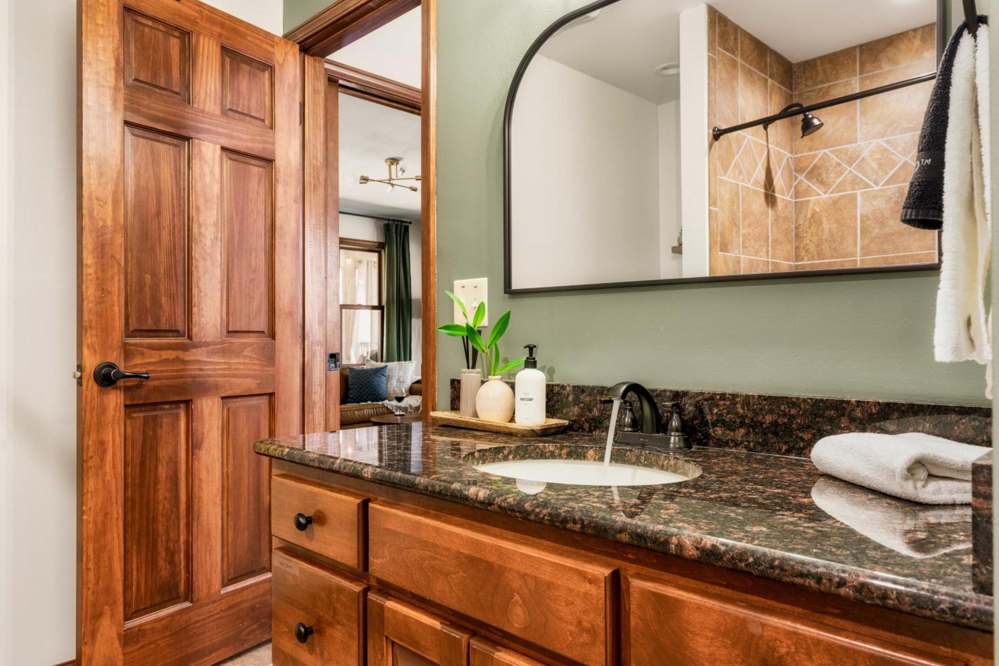 The Moondance Cabin By Lightfoot Stays Vacation Rentals Sevierville Exteriör bild