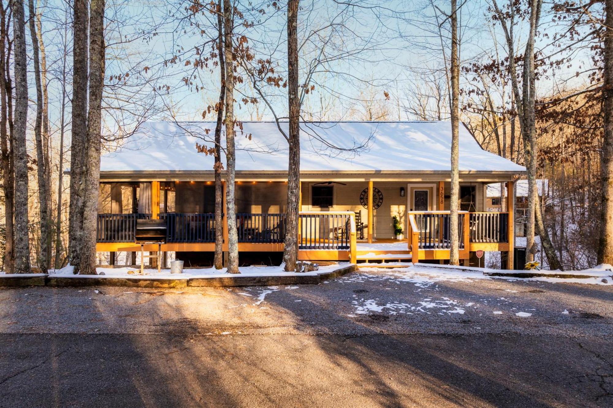 The Moondance Cabin By Lightfoot Stays Vacation Rentals Sevierville Exteriör bild