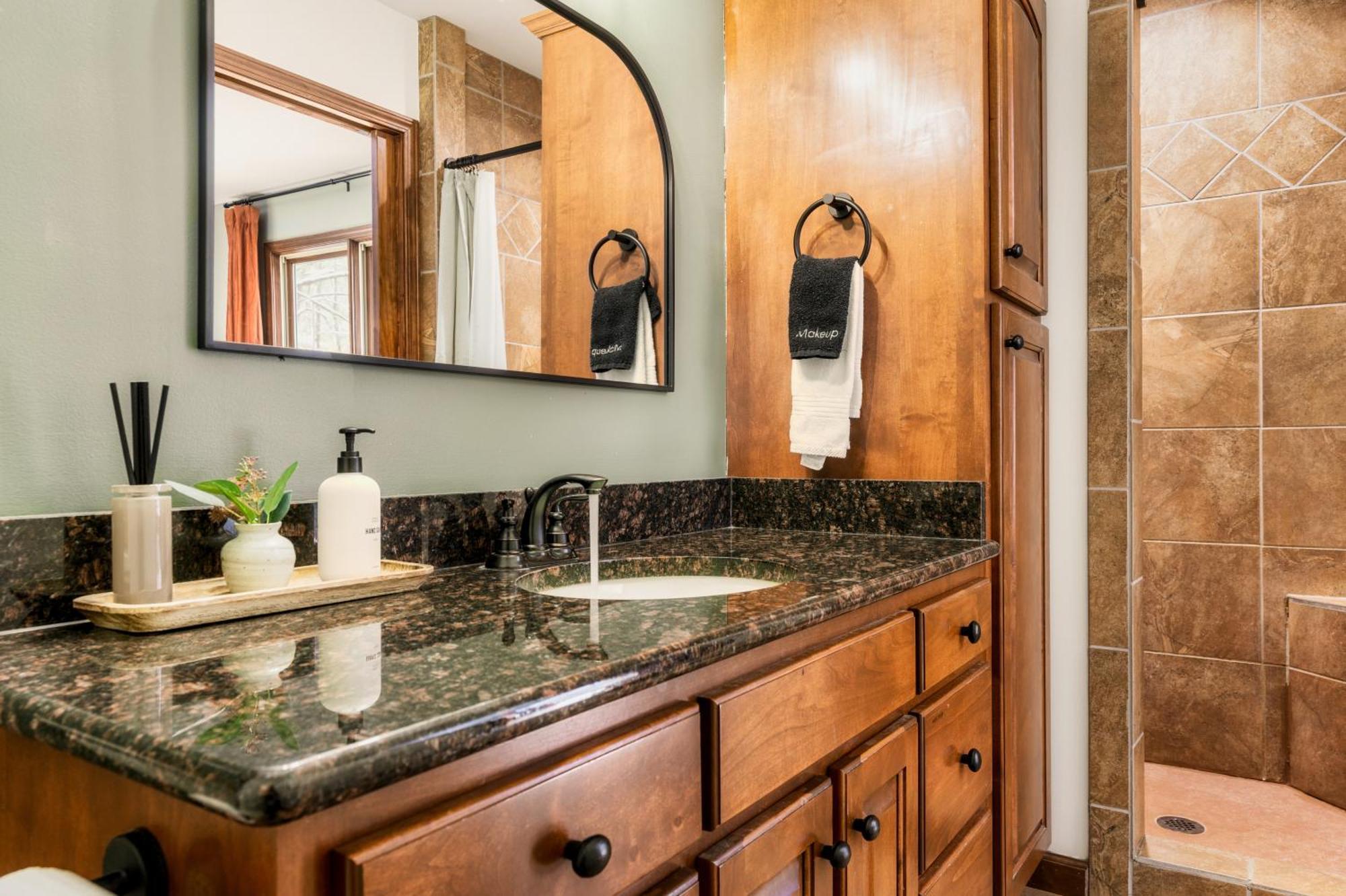 The Moondance Cabin By Lightfoot Stays Vacation Rentals Sevierville Exteriör bild