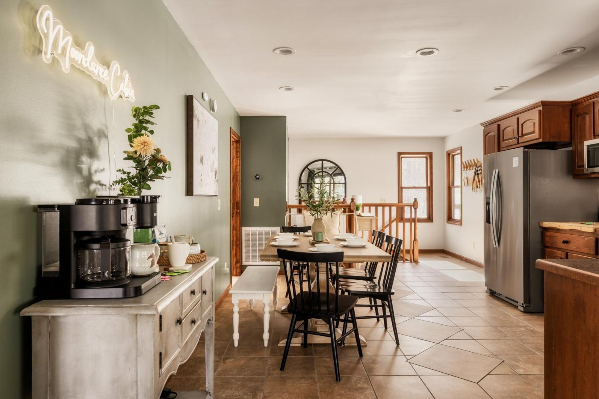 The Moondance Cabin By Lightfoot Stays Vacation Rentals Sevierville Exteriör bild